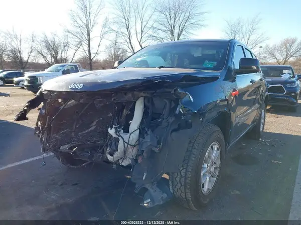 1C4RJFAG5JC113266 2018 JEEP GRAND CHEROKEE - Image 2
