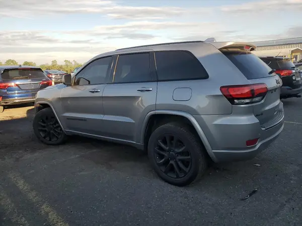 1C4RJFAG5JC179722 2018 JEEP GRAND CHEROKEE - Image 2
