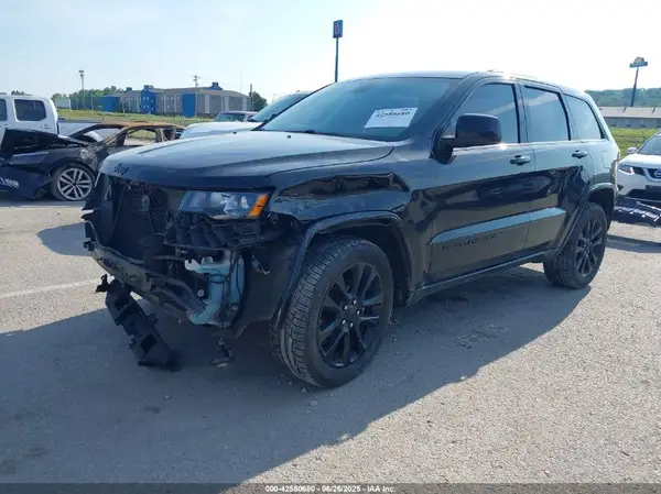 1C4RJFAG5JC227672 2018 JEEP GRAND CHEROKEE - Image 2