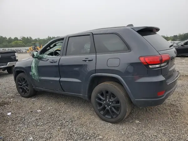 1C4RJFAG5JC266732 2018 JEEP GRAND CHEROKEE - Image 2