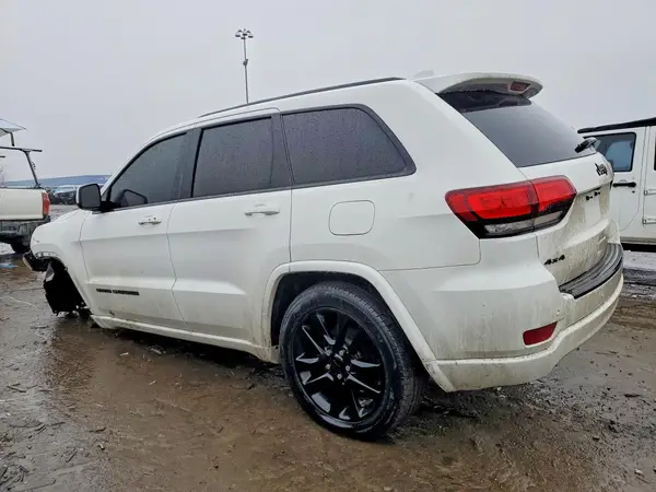 1C4RJFAG5JC284325 2018 JEEP GRAND CHEROKEE - Image 2