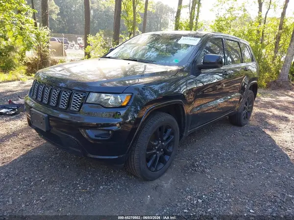 1C4RJFAG5JC297964 2018 JEEP GRAND CHEROKEE - Image 2