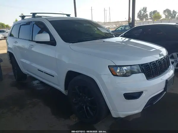 1C4RJFAG5JC303228 2018 JEEP GRAND CHEROKEE - Image 1