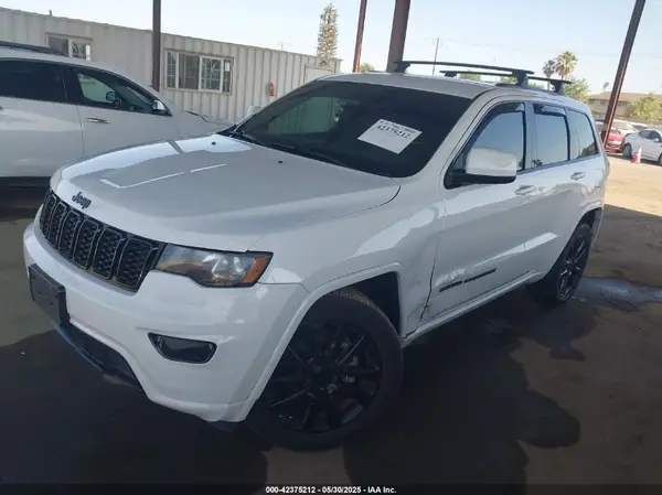 1C4RJFAG5JC303228 2018 JEEP GRAND CHEROKEE - Image 2