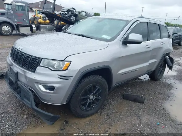 1C4RJFAG5JC306016 2018 JEEP GRAND CHEROKEE - Image 2