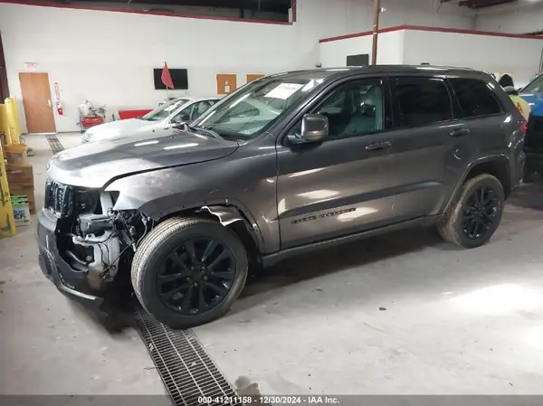 1C4RJFAG5JC343101 2018 JEEP GRAND CHEROKEE - Image 2