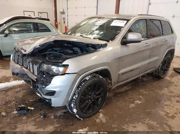 1C4RJFAG5JC360545 2018 JEEP GRAND CHEROKEE - Image 2
