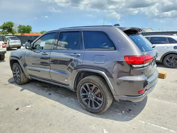 1C4RJFAG5JC387213 2018 JEEP GRAND CHEROKEE - Image 2
