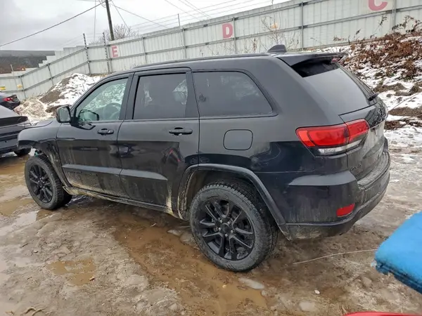 1C4RJFAG5JC396073 2018 JEEP GRAND CHEROKEE - Image 2