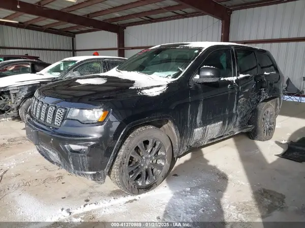 1C4RJFAG5JC468440 2018 JEEP GRAND CHEROKEE - Image 2