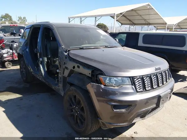 1C4RJFAG5JC487439 2018 JEEP GRAND CHEROKEE - Image 1