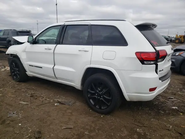 1C4RJFAG5JC502067 2018 JEEP GRAND CHEROKEE - Image 2