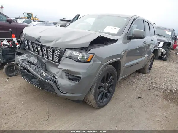 1C4RJFAG5KC825939 2019 JEEP GRAND CHEROKEE - Image 2