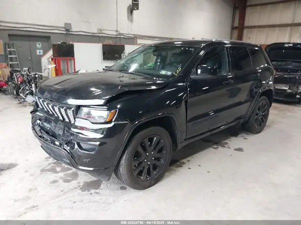 1C4RJFAG5KC855247 2019 JEEP GRAND CHEROKEE - Image 2