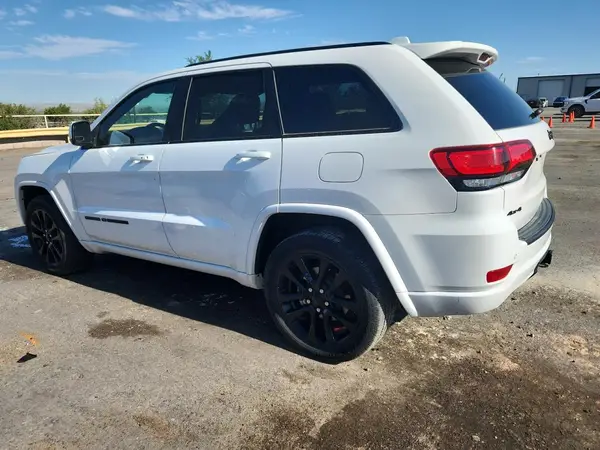 1C4RJFAG5LC117773 2020 JEEP GRAND CHEROKEE - Image 2