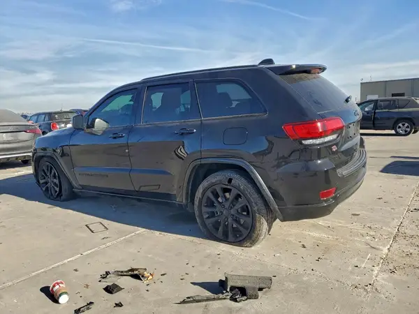 1C4RJFAG5LC267558 2020 JEEP GRAND CHEROKEE - Image 2