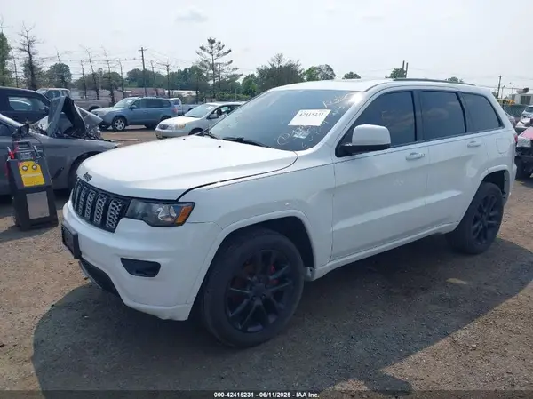 1C4RJFAG5LC375033 2020 JEEP GRAND CHEROKEE - Image 2