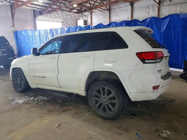1C4RJFAG5MC586069 2021 JEEP GRAND CHEROKEE - Image 2