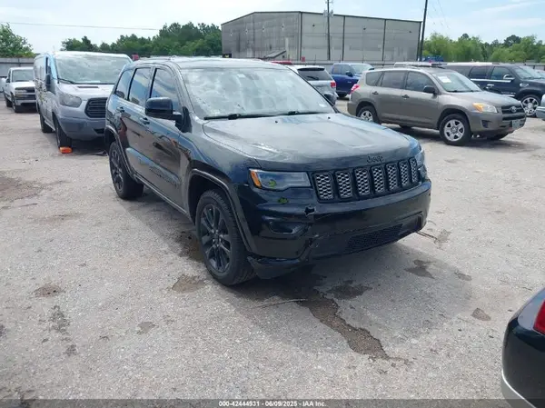 1C4RJFAG5NC140568 2022 JEEP GRAND CHEROKEE - Image 1