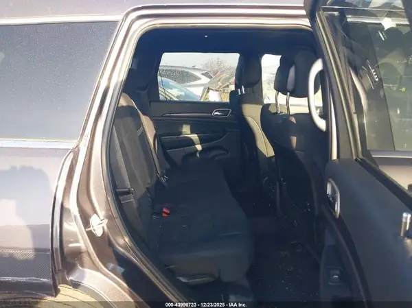 1C4RJFAG6HC693797 2017 JEEP GRAND CHEROKEE - Image 8