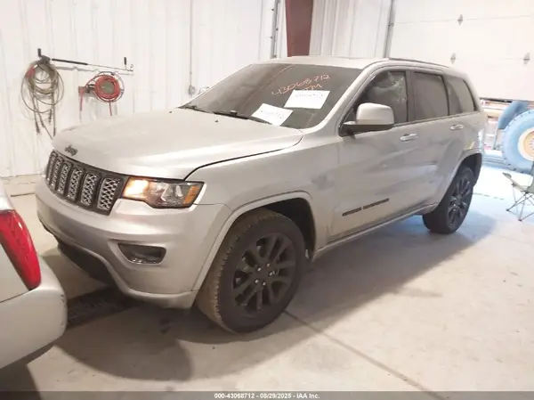 1C4RJFAG6HC704314 2017 JEEP GRAND CHEROKEE - Image 2