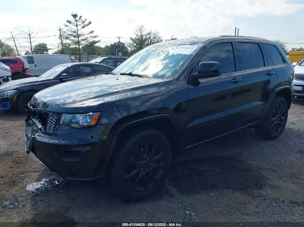 1C4RJFAG6HC718410 2017 JEEP GRAND CHEROKEE - Image 2