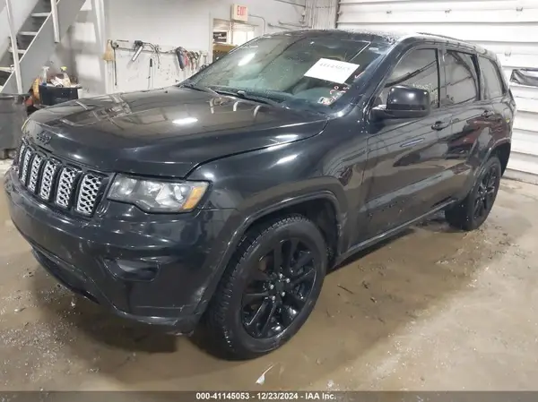 1C4RJFAG6HC720349 2017 JEEP GRAND CHEROKEE - Image 2