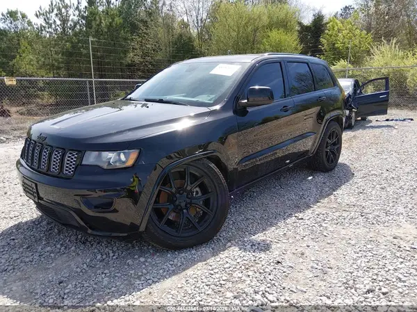 1C4RJFAG6HC768112 2017 JEEP GRAND CHEROKEE - Image 2