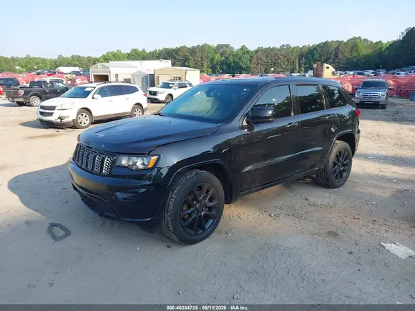 1C4RJFAG6HC815302 2017 JEEP GRAND CHEROKEE - Image 2