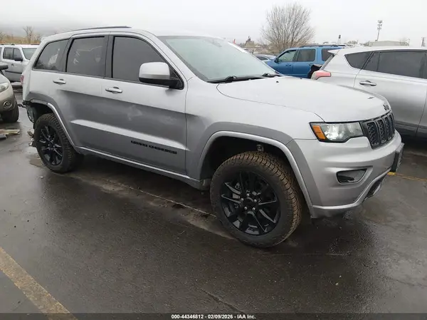 1C4RJFAG6HC881574 2017 JEEP GRAND CHEROKEE - Image 1