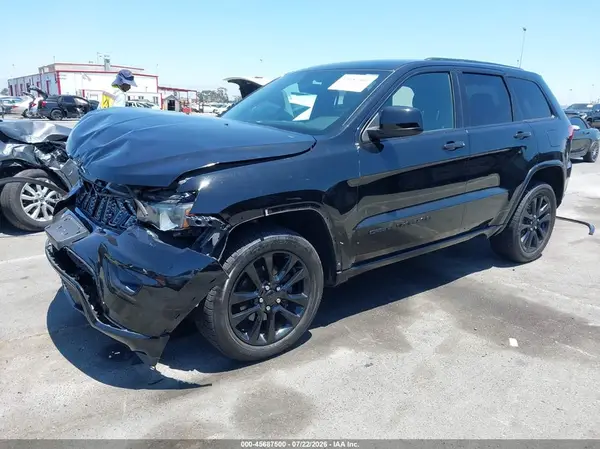 1C4RJFAG6HC886385 2017 JEEP GRAND CHEROKEE - Image 2