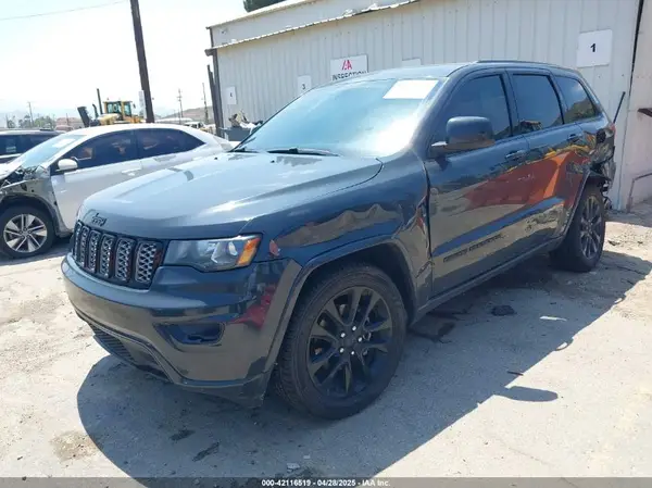 1C4RJFAG6HC894728 2017 JEEP GRAND CHEROKEE - Image 2