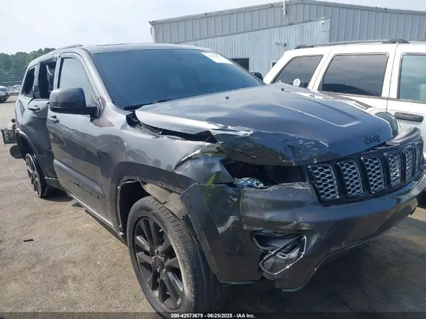 1C4RJFAG6HC946584 2017 JEEP GRAND CHEROKEE - Image 1