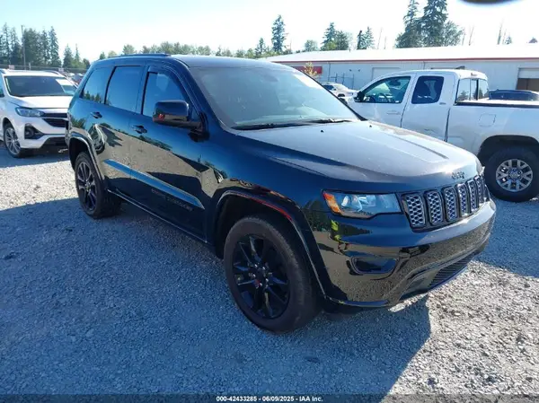 1C4RJFAG6JC106066 2018 JEEP GRAND CHEROKEE - Image 1
