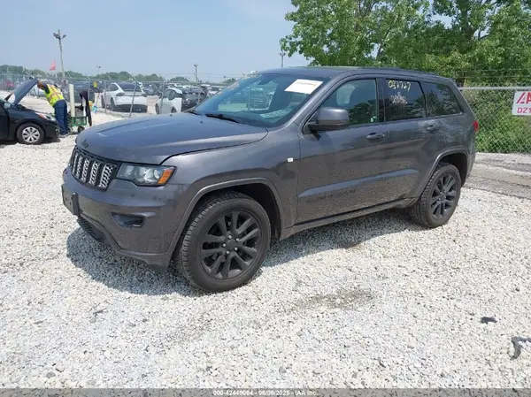 1C4RJFAG6JC120601 2018 JEEP GRAND CHEROKEE - Image 2