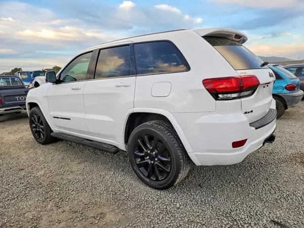 1C4RJFAG6JC122946 2018 JEEP GRAND CHEROKEE - Image 2