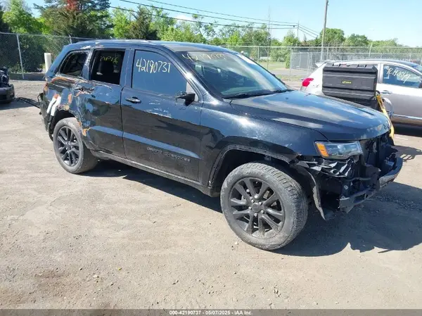 1C4RJFAG6JC147832 2018 JEEP GRAND CHEROKEE - Image 1