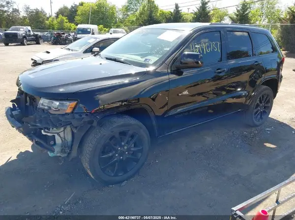 1C4RJFAG6JC147832 2018 JEEP GRAND CHEROKEE - Image 2