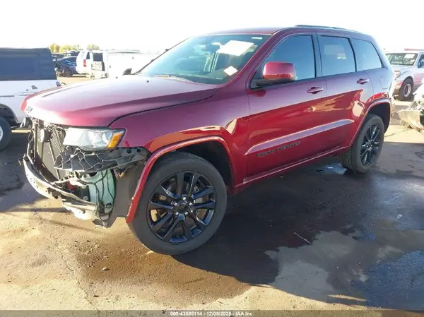 1C4RJFAG6JC214977 2018 JEEP GRAND CHEROKEE - Image 2