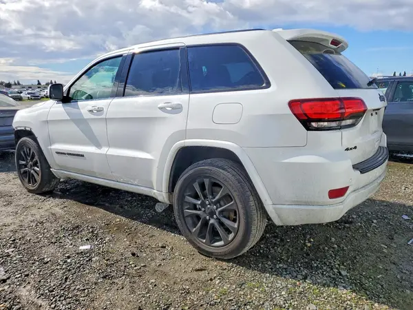 1C4RJFAG6JC236719 2018 JEEP GRAND CHEROKEE - Image 2