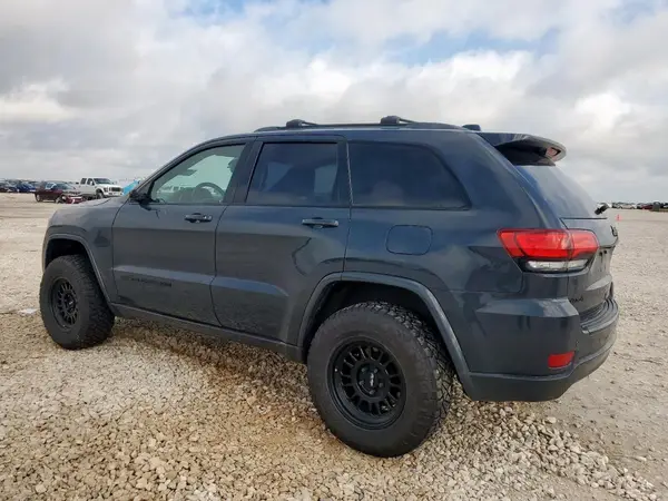 1C4RJFAG6JC273625 2018 JEEP GRAND CHEROKEE - Image 2