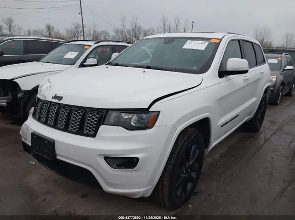 1C4RJFAG6JC326856 2018 JEEP GRAND CHEROKEE - Image 2