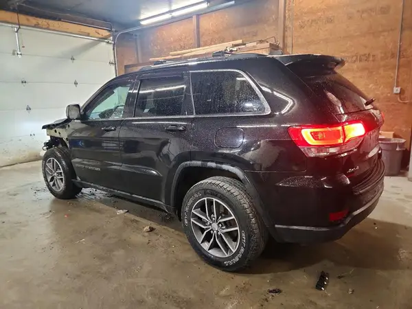 1C4RJFAG6JC376026 2018 JEEP GRAND CHEROKEE - Image 2