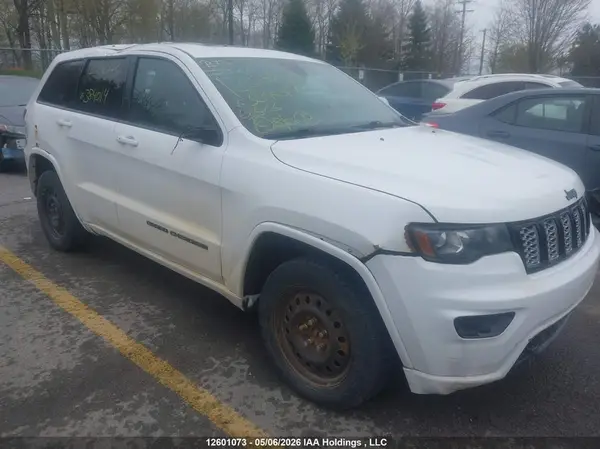 1C4RJFAG6JC384014 2018 JEEP GRAND CHEROKEE - Image 1