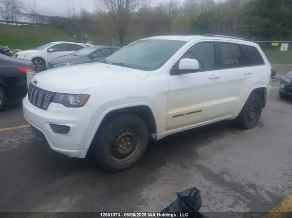 1C4RJFAG6JC384014 2018 JEEP GRAND CHEROKEE - Image 2