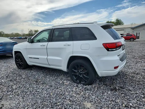 1C4RJFAG6JC420722 2018 JEEP GRAND CHEROKEE - Image 2