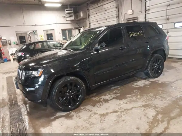 1C4RJFAG6JC475753 2018 JEEP GRAND CHEROKEE - Image 2