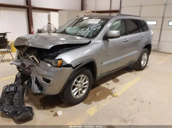 1C4RJFAG6KC661035 2019 JEEP GRAND CHEROKEE - Image 2
