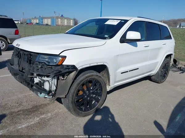1C4RJFAG6LC385523 2020 JEEP GRAND CHEROKEE - Image 2