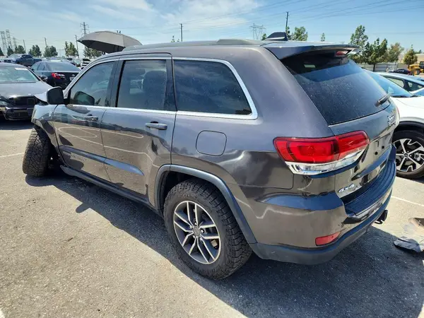 1C4RJFAG6LC391256 2020 JEEP GRAND CHEROKEE - Image 2